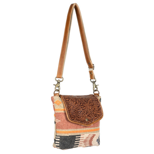 Panaroma Crossbody