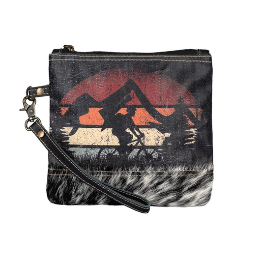 Mountain Pouch