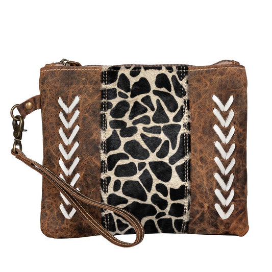 Delta Pouch