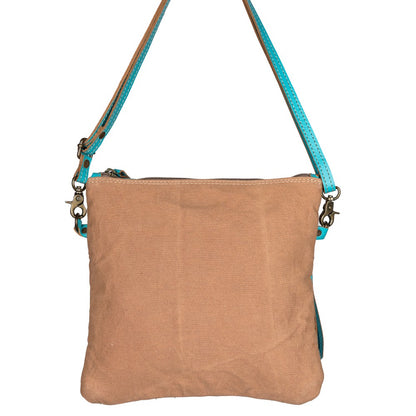Arry Crossbody