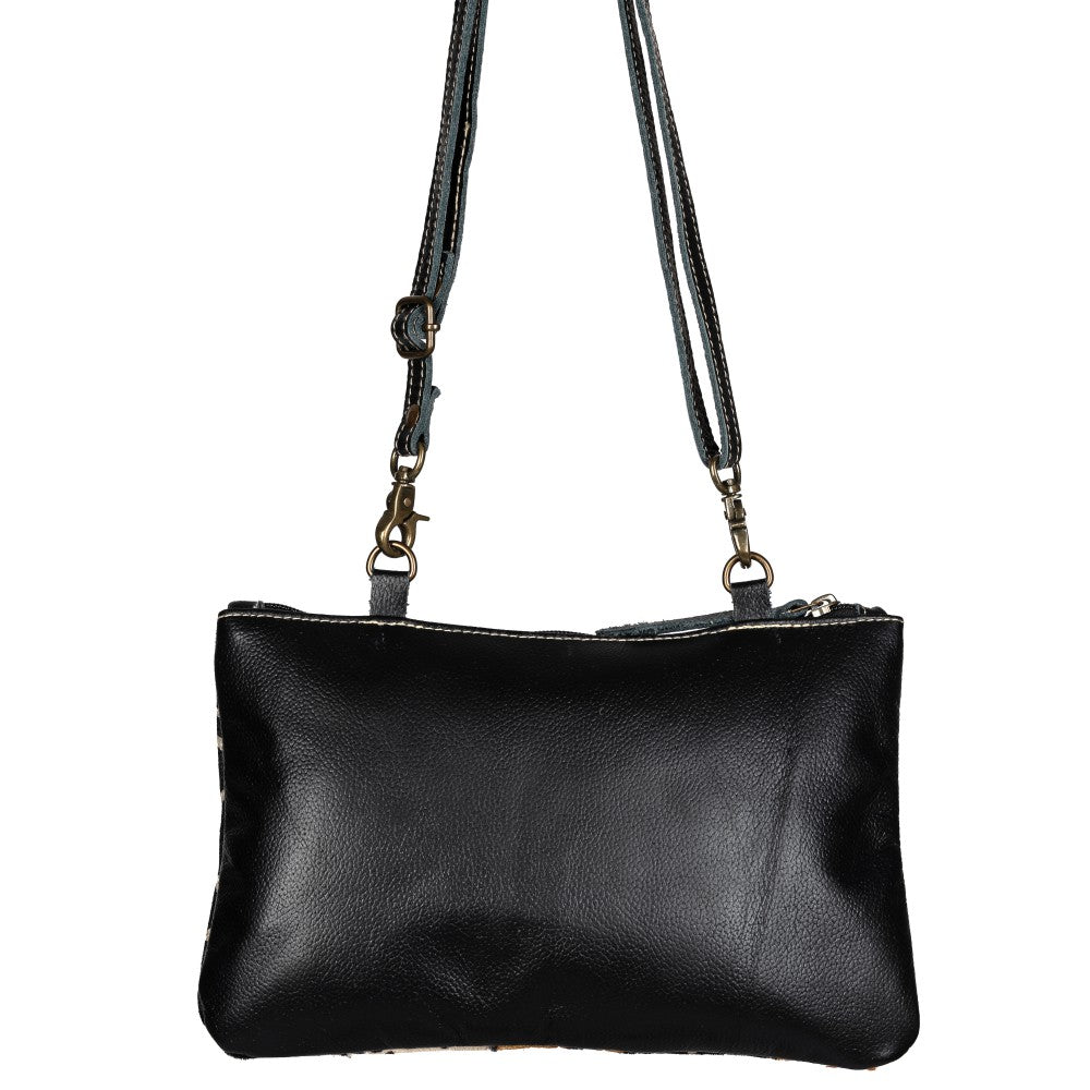 Pour Crossbody