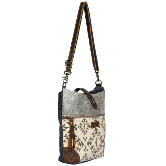 Amul Shoulder Bag