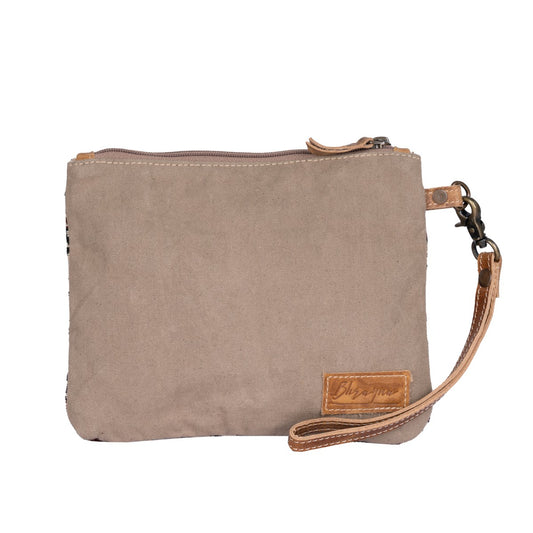 Munchy Pouch