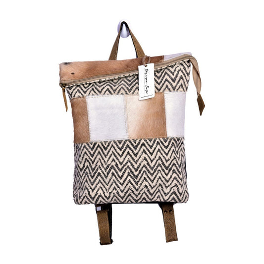 Zigzag Rug With Hairon Backpack