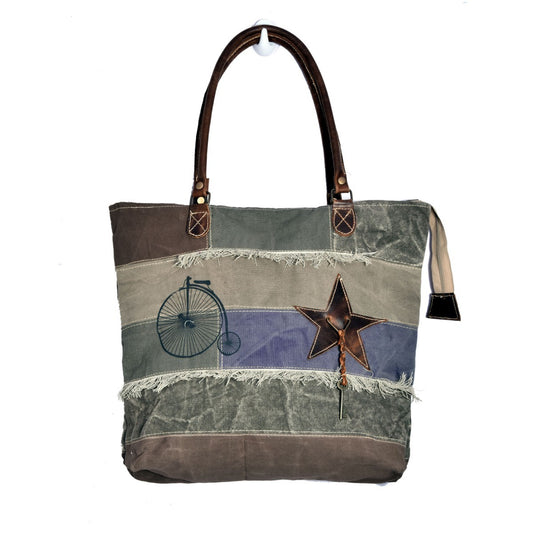 Cycle Print With Star Key Rough Strips Weekender Bag