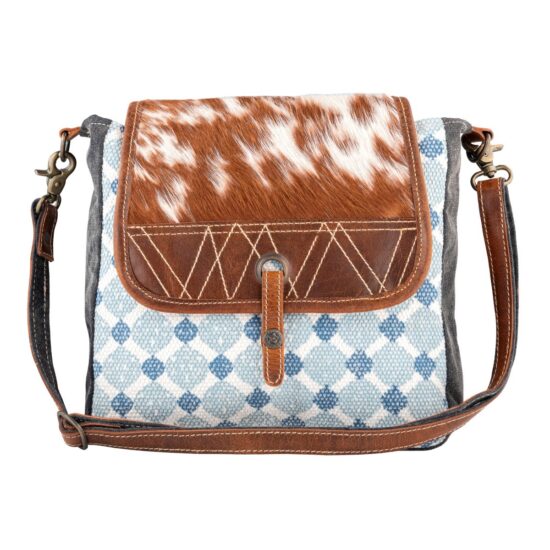 Classic Caramel Shoulder Bag - Image 6