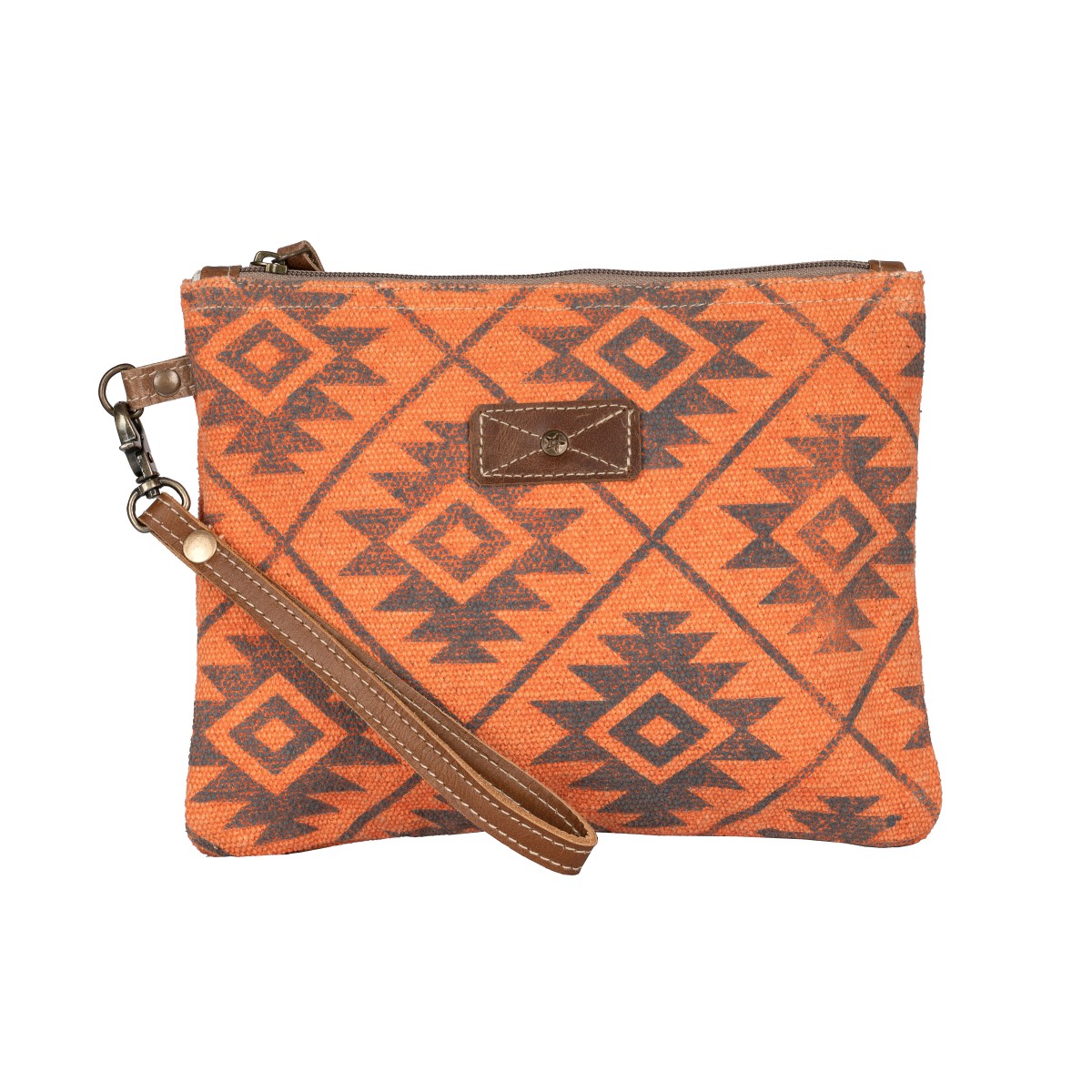 1352-1.jpg Blizzi Pouch - Image 1