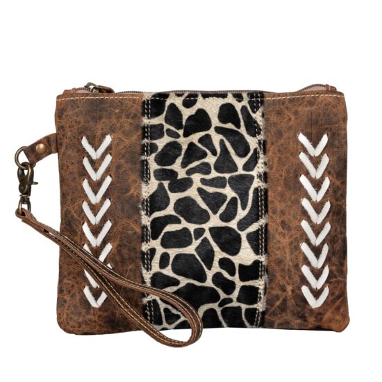 Delta Pouch