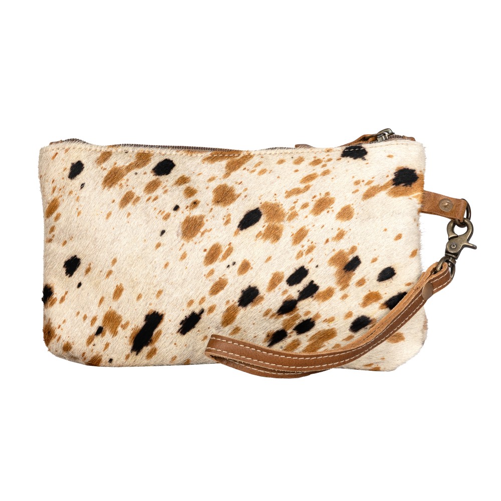 1703-1.jpg Asta Pouch - Image 1