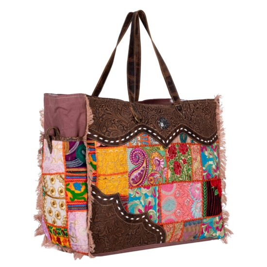 Methone Weekender Bag - Image 2