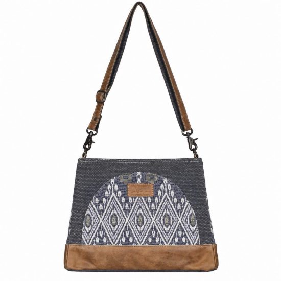 Thora Shoulder Bag