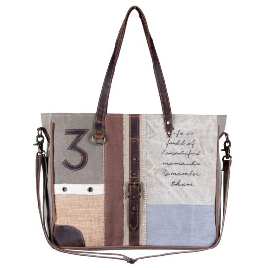 Vessia Messenger Bag