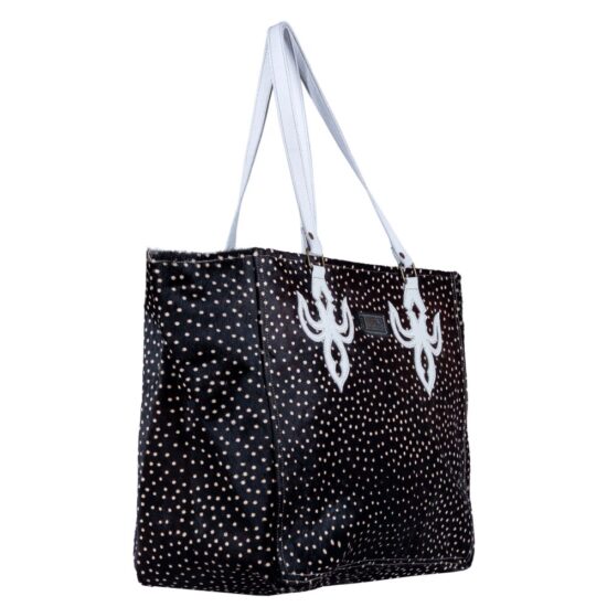 Rustic Beauty Weekender Bag - Image 2
